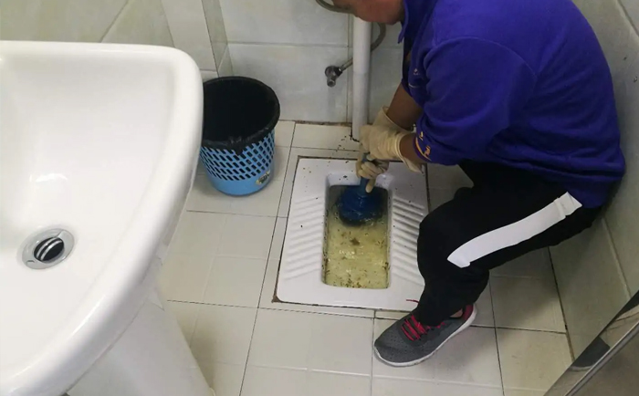 梅里斯达斡尔族疏通蹲坑